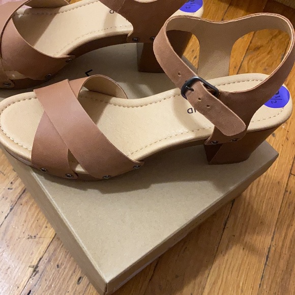 Comfortable open toe block heel - Picture 4 of 6